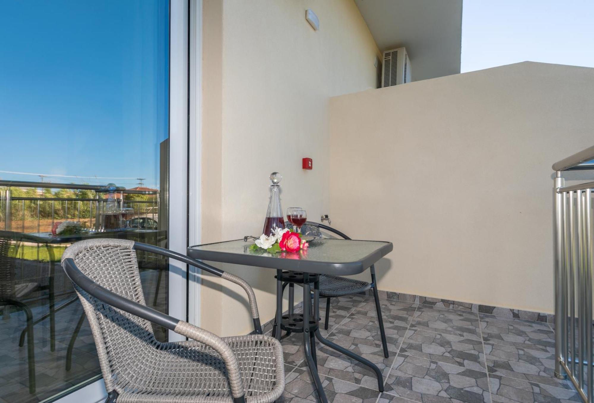 Katsaros Luxury Apts II 5 Min Walk To Beach Tsilivi  Ngoại thất bức ảnh
